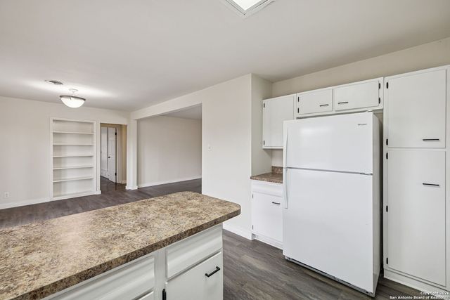 4627 Allegheny Dr, San Antonio, TX 78229