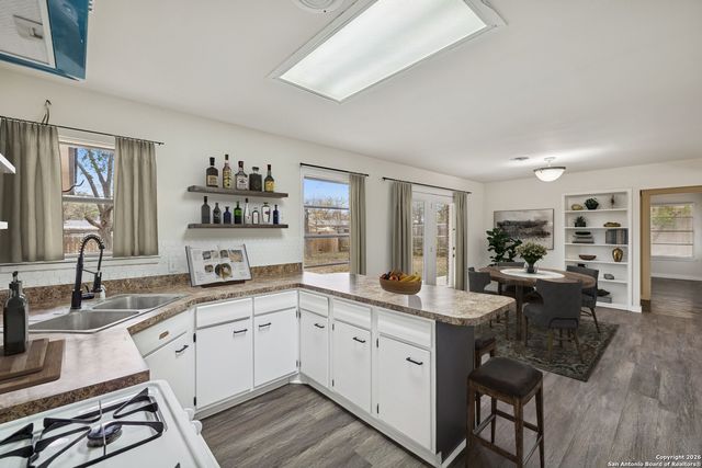 4627 Allegheny Dr, San Antonio, TX 78229