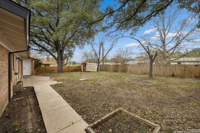 4627 Allegheny Dr, San Antonio, TX 78229
