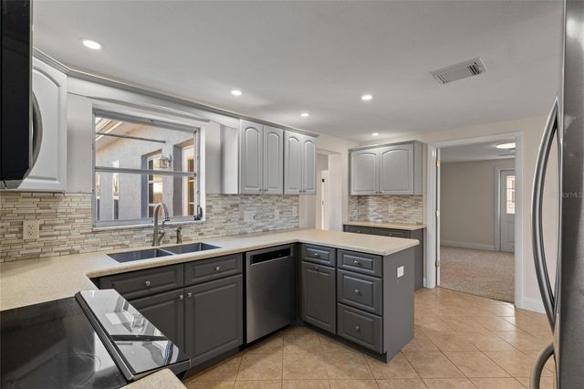 10010 BRUNSWICK LANE, Port Richey, FL 34668