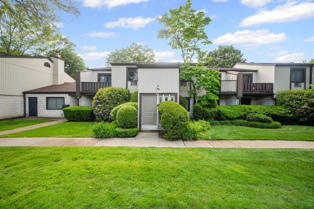 67 Richmond Boulevard 2A, Ronkonkoma, NY 11779