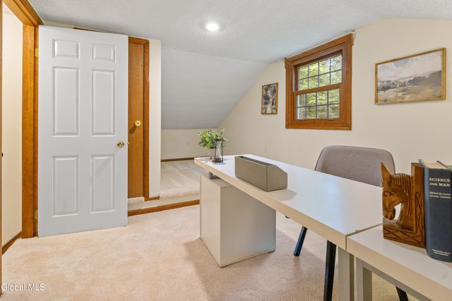3 Van Brummel Lane, Milton, NY 12020