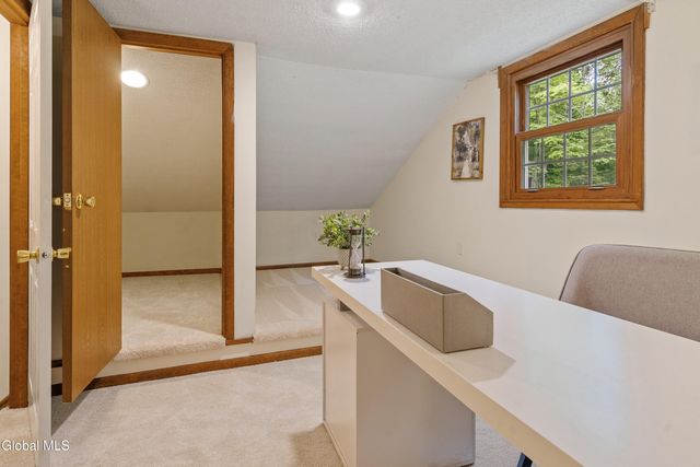 3 Van Brummel Lane, Milton, NY 12020