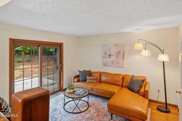 3 Van Brummel Lane, Milton, NY 12020