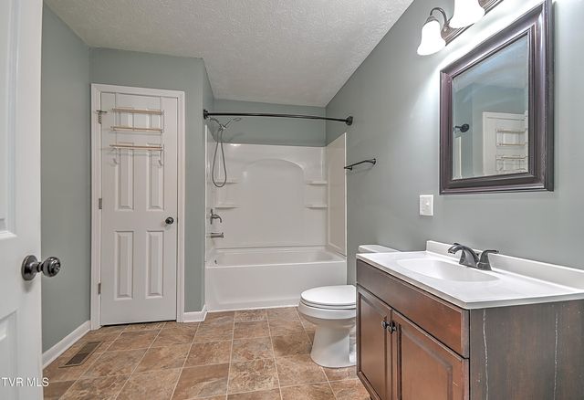 8796 Rich Valley Rd. Road, Bristol, VA 24202