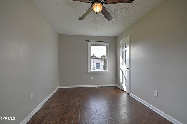 8796 Rich Valley Rd. Road, Bristol, VA 24202