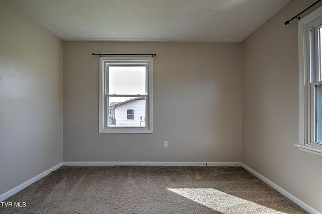 8796 Rich Valley Rd. Road, Bristol, VA 24202