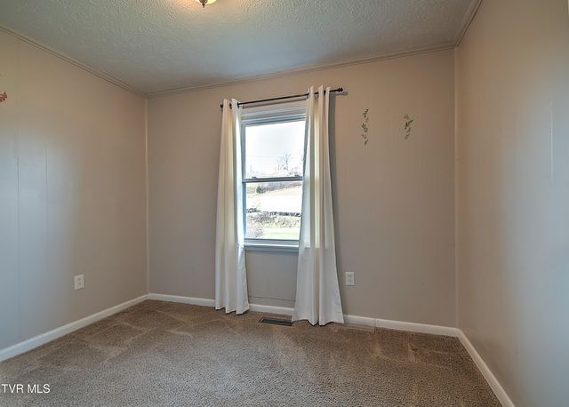 8796 Rich Valley Rd. Road, Bristol, VA 24202