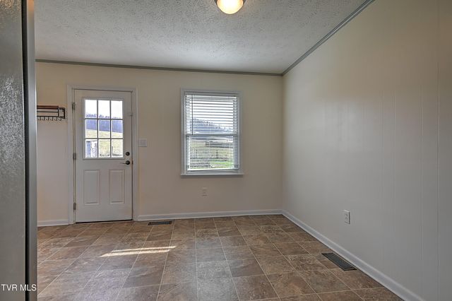 8796 Rich Valley Rd. Road, Bristol, VA 24202