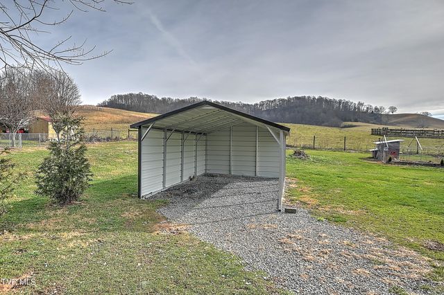 8796 Rich Valley Rd. Road, Bristol, VA 24202
