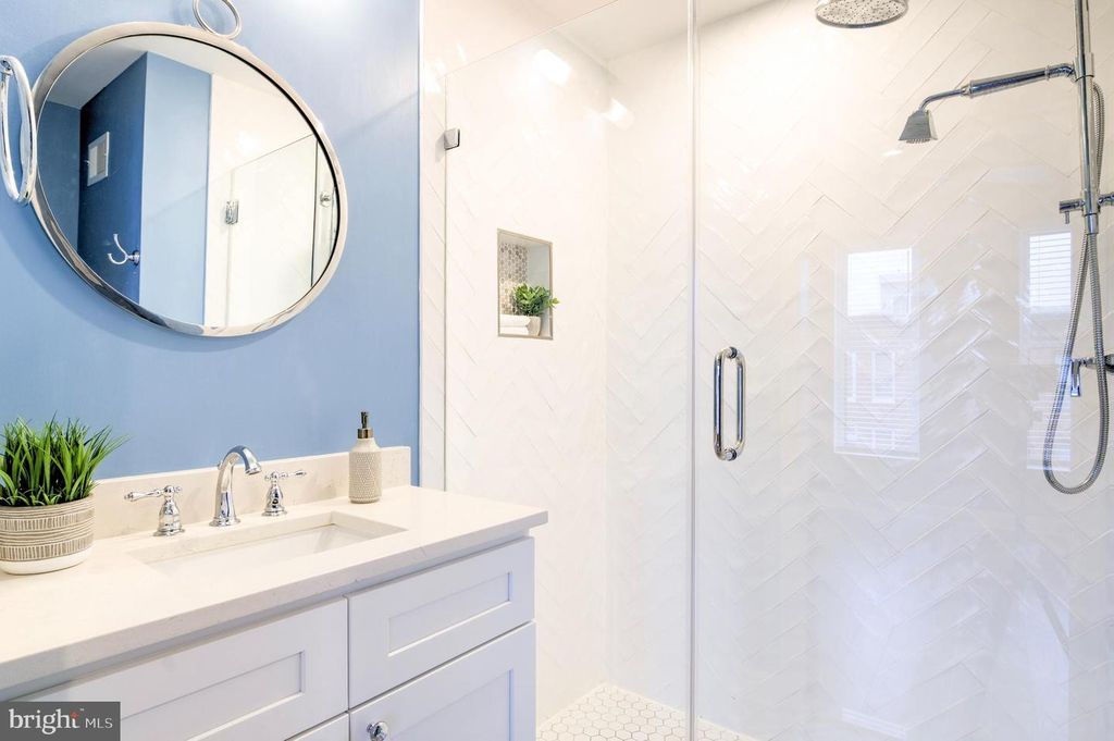 107 W CLEMENT ST, Baltimore, MD 21230