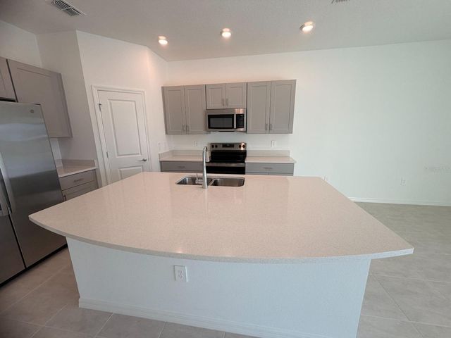 2212 PORTRAIT STREET, Kissimmee, FL 34758