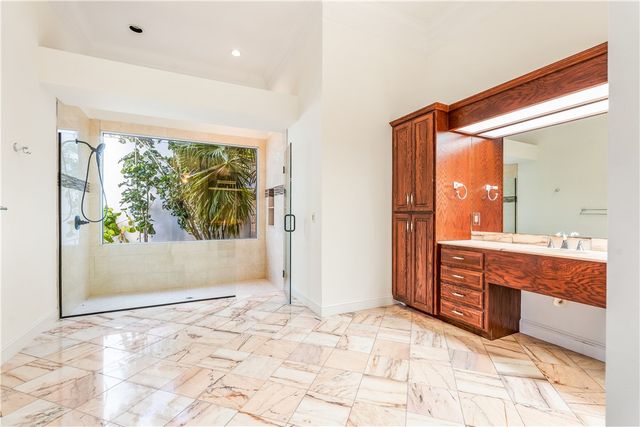 8414 Poinciana Place 30, Vero Beach, FL 32963