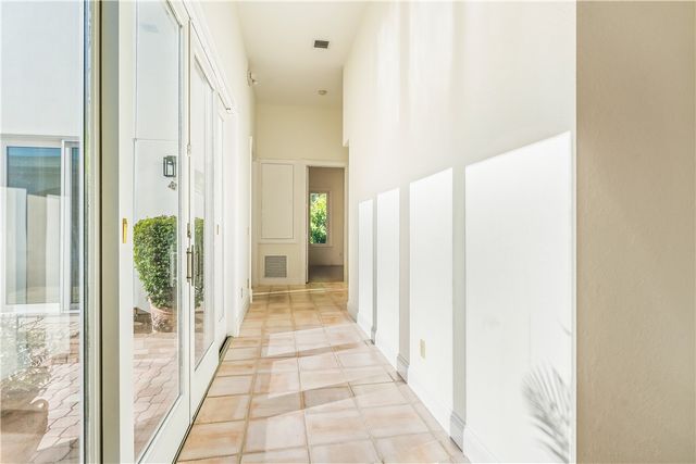 8414 Poinciana Place 30, Vero Beach, FL 32963