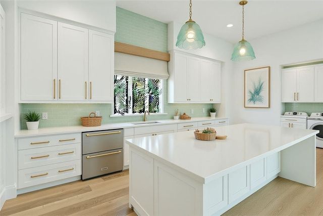 8414 Poinciana Place 30, Vero Beach, FL 32963