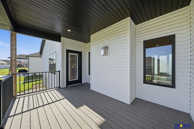 604 N 106th Street, Lincoln, NE 68527