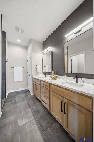 604 N 106th Street, Lincoln, NE 68527