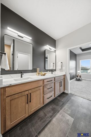 604 N 106th Street, Lincoln, NE 68527