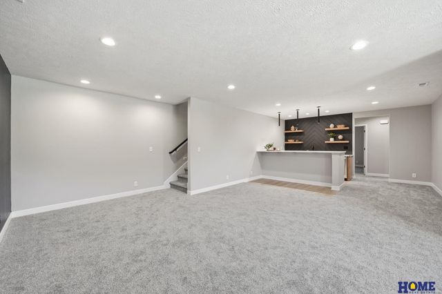 604 N 106th Street, Lincoln, NE 68527