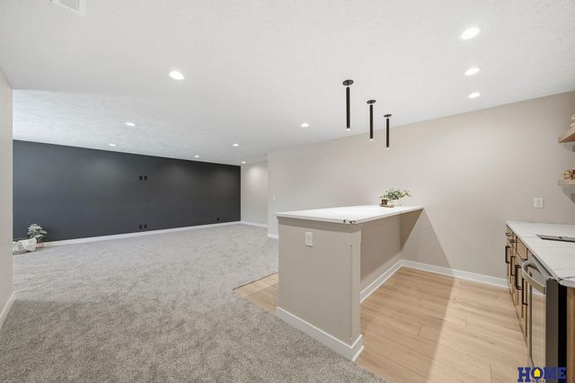 604 N 106th Street, Lincoln, NE 68527