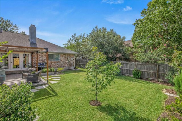 9217 Timber Knoll DR, College Station, TX 77845