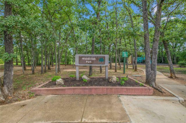 9217 Timber Knoll DR, College Station, TX 77845