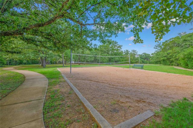 9217 Timber Knoll DR, College Station, TX 77845