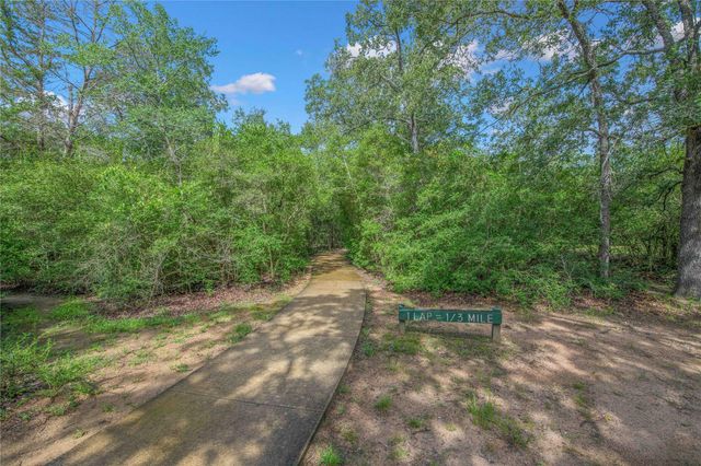 9217 Timber Knoll DR, College Station, TX 77845