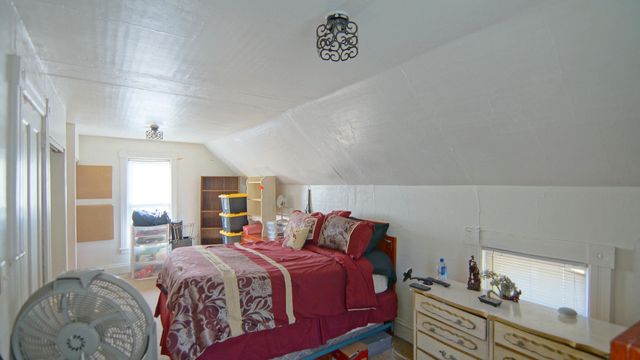 126 S East Street, Cassopolis, MI 49031