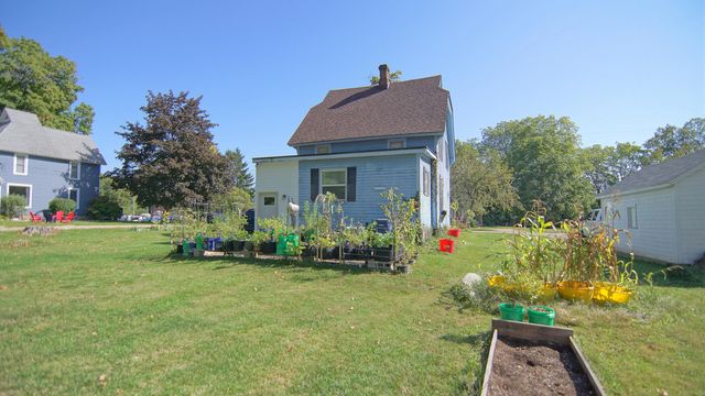 126 S East Street, Cassopolis, MI 49031