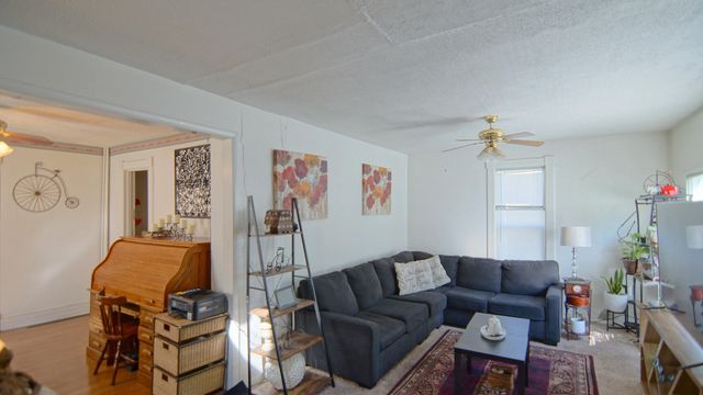 126 S East Street, Cassopolis, MI 49031