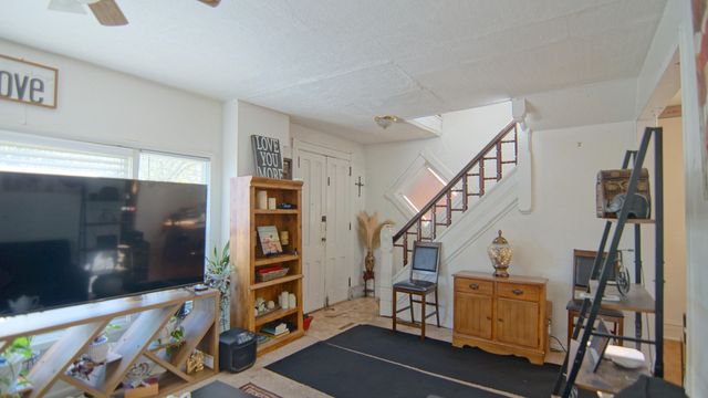 126 S East Street, Cassopolis, MI 49031