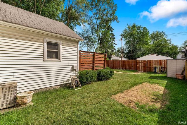 752 S Ironwood Drive, South Bend, IN 46615