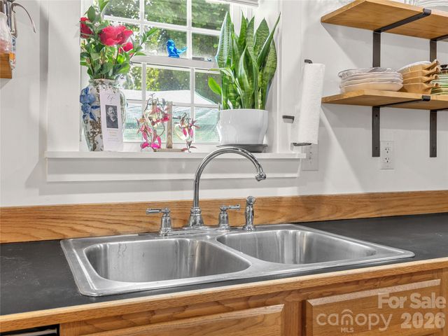 144 E Howard Street, Tryon, NC 28782