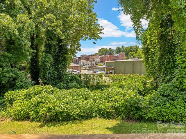 144 E Howard Street, Tryon, NC 28782