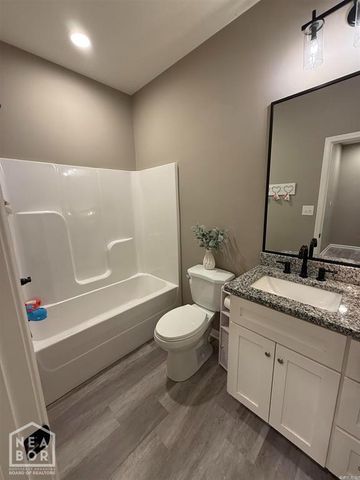 5801 Gene Street, Paragould, AR 72450