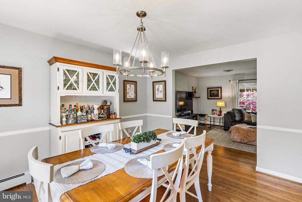 Image 12 of property listing at 3122 EVERGREEN WAY, Ellicott City, MD 21042