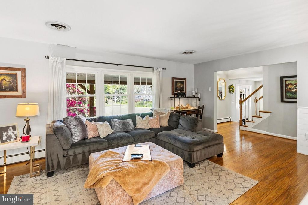 Image 17 of property listing at 3122 EVERGREEN WAY, Ellicott City, MD 21042