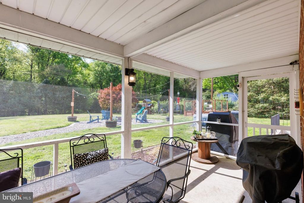 Image 38 of property listing at 3122 EVERGREEN WAY, Ellicott City, MD 21042