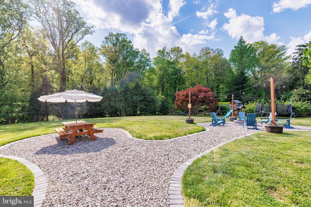 Image 41 of property listing at 3122 EVERGREEN WAY, Ellicott City, MD 21042