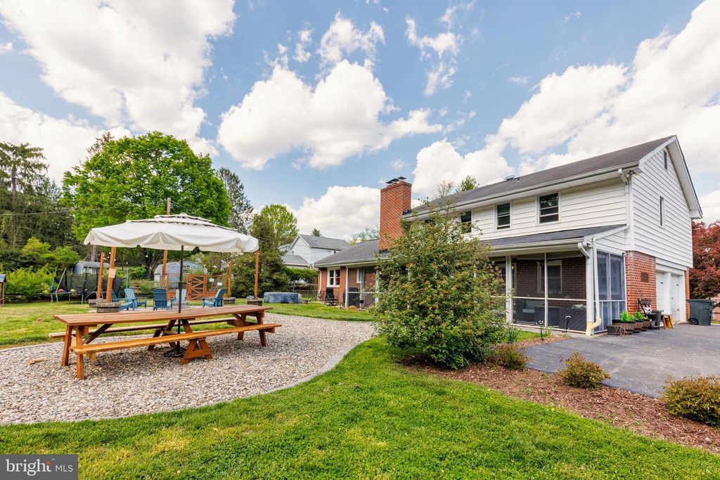 Image 43 of property listing at 3122 EVERGREEN WAY, Ellicott City, MD 21042