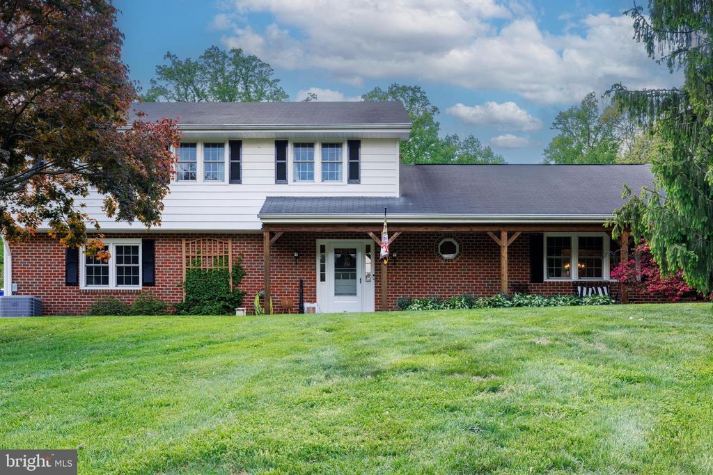 Image 45 of property listing at 3122 EVERGREEN WAY, Ellicott City, MD 21042