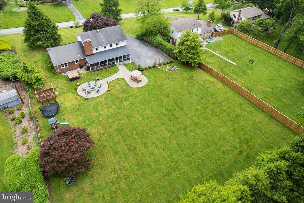 Image 55 of property listing at 3122 EVERGREEN WAY, Ellicott City, MD 21042