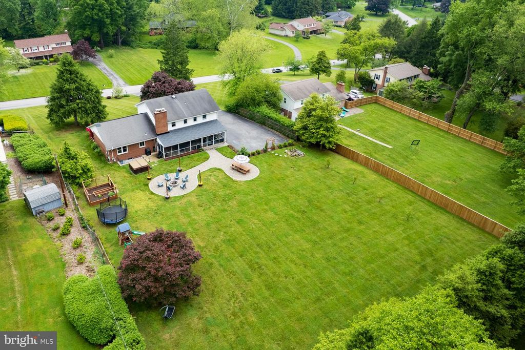 Image 56 of property listing at 3122 EVERGREEN WAY, Ellicott City, MD 21042