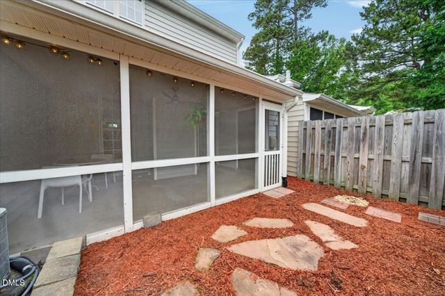 8708 Belford Valley Lane, Raleigh, NC 27615