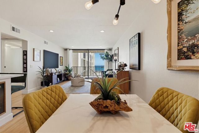 1140 E Ocean Boulevard 220, Long Beach, CA 90802