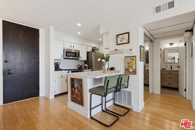 1140 E Ocean Boulevard 220, Long Beach, CA 90802