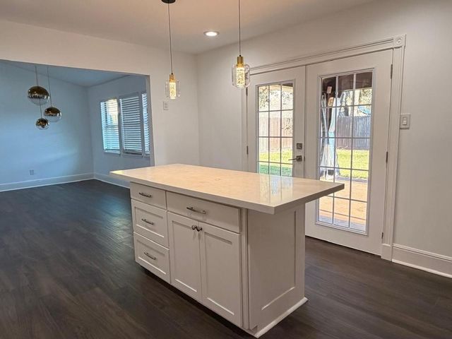 3815 Redwood Falls Drive, Houston, TX 77082