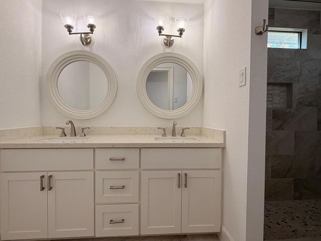 3815 Redwood Falls Drive, Houston, TX 77082