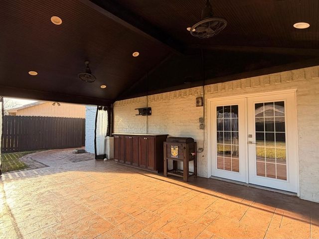 3815 Redwood Falls Drive, Houston, TX 77082